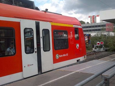 S Bahn Köln 3243217.jpg