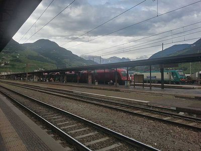 Düsseldorf Bergbahnhof.jpg