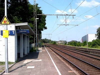 Bahnhof 201094.jpg