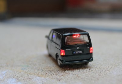 VW Bus T5 hinten.jpg