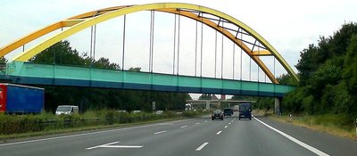 Bunte Brücke 476349.jpg