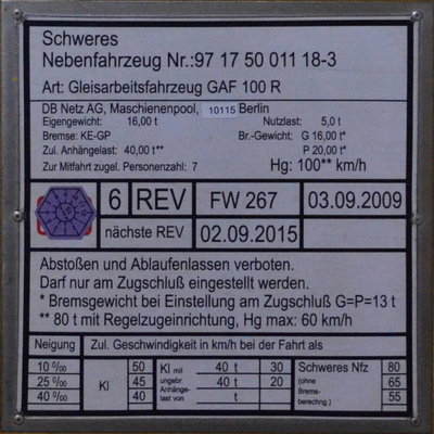 Schweres Nebenfahrzeug Nr. 97 17 50 011 18-3.JPG