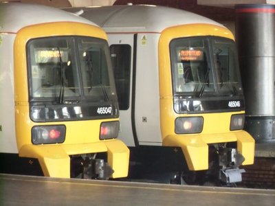 Class 465 046 + 047.jpg