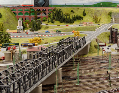 Knuffingen Brücke 24 + 25 + 26 + 27 Schnellstrassen und Viadukt.jpg
