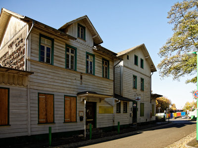 Bahnhof mit Halteverbot.jpg