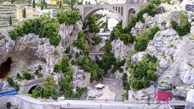 noch eine Schlucht.jpg