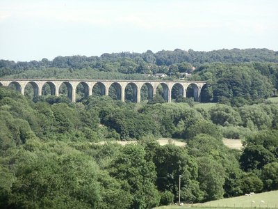 viele Bogen Brücke.jpg