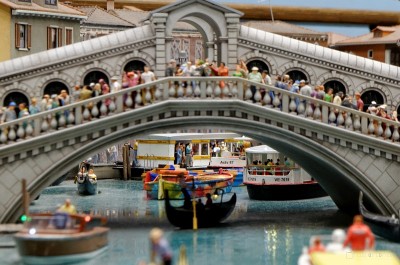 Miniatur Wunderland Streetart Venice (9).jpg