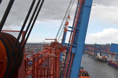 Containerbrücke.jpg