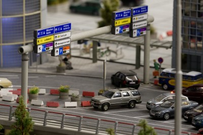 Schild(er)bürgerstreich am Airport.jpg