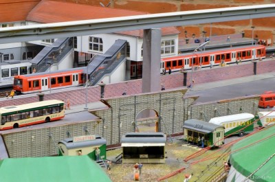 Miniatur Wunderland S-Bahn BR 474 (2).jpg