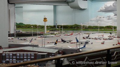 02 Flughafen Overview.JPG