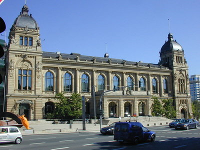 800px-Wuppertal_Stadthalle.JPG