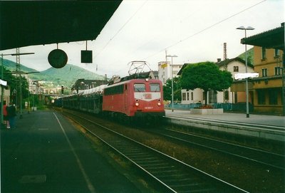 Es fährt ein Zug nach nirgendwo.jpg