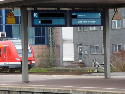 Bahnsteig.jpg