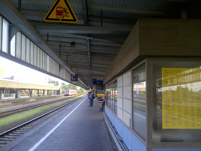 Oberhausen-Bahnsteig-A.jpg