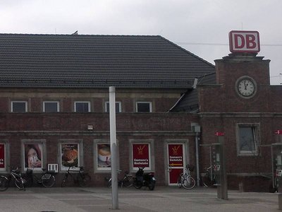 Bahnhof 325252.jpg